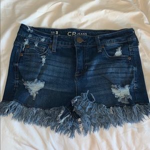 Dark wash short shorts